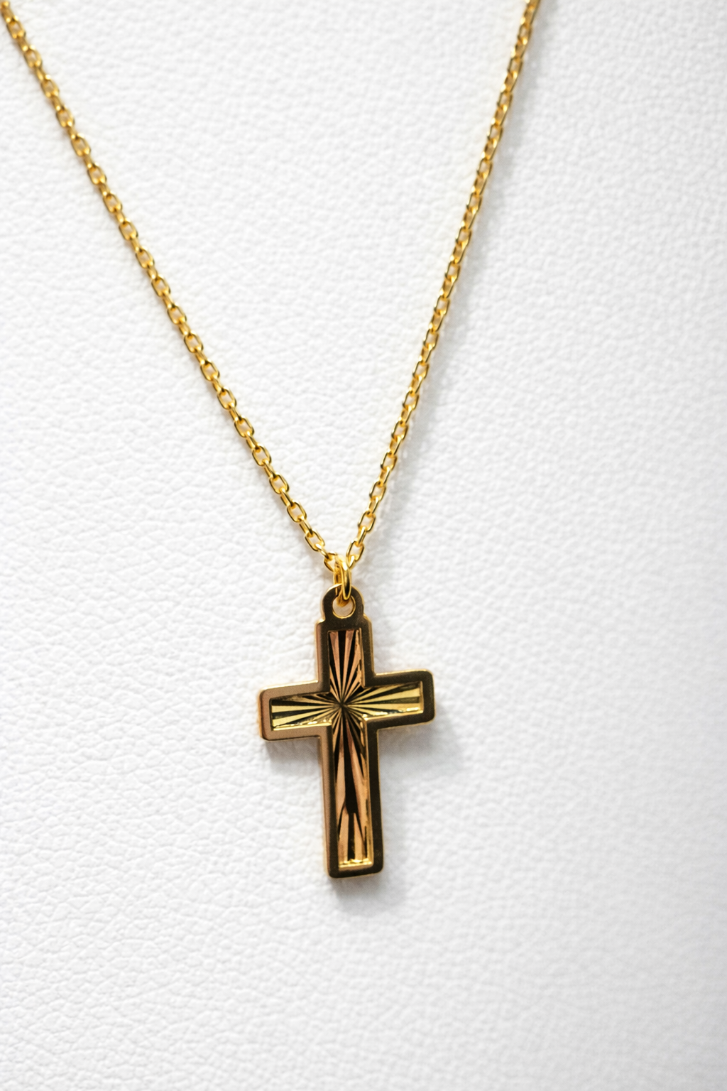 ✝️ Goldene Halskette mit Kreuz – 375er Gold