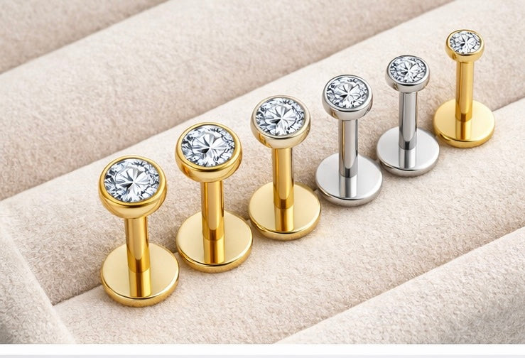 Titan Labret mit Glitzer Stein Piercing – flacher Rücken – Gold & Silber – Helix, Lobe, Flat Helix, Conch