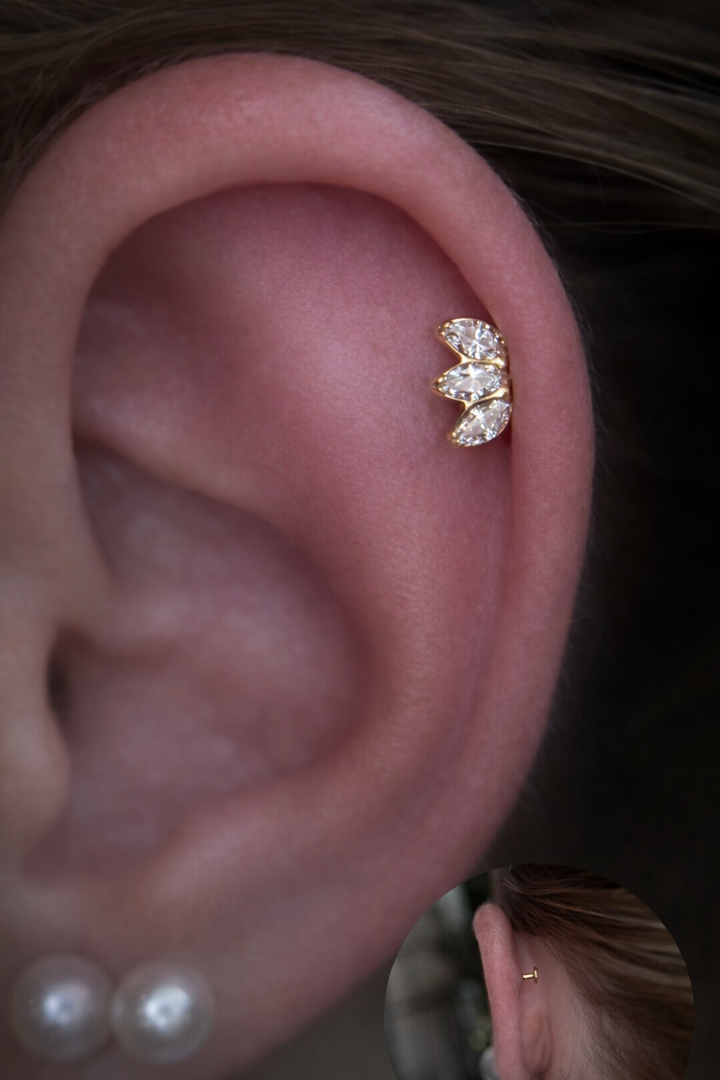 Titan Labret mit flacher Rückseite – 3 Marquise Zirkonia