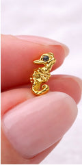 Titan Labret Piercing Seepferdchen – Ohrpiercing in Gold
