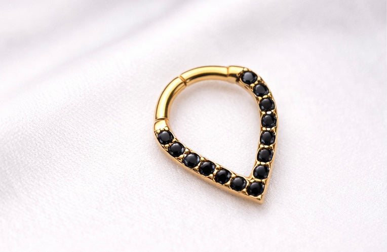 Titan Septum  Ring – 8 mm – Gold mit schwarzen Steinen