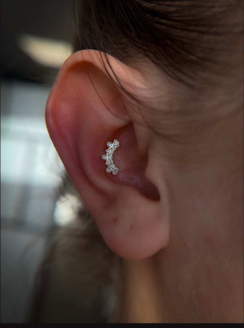 Elegante Ohrstecker mit Marquise-Zirkonia –