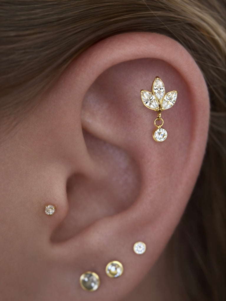 Titan Cartilage Piercing mit Zirkonia – Goldfarben, Blütenform