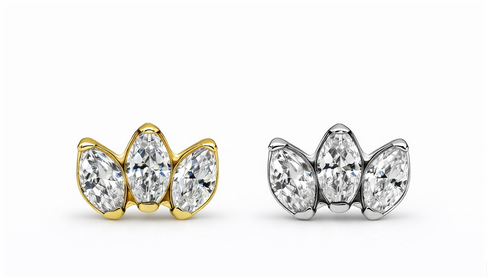 Titan Labret mit flacher Rückseite – 3 Marquise Zirkonia
